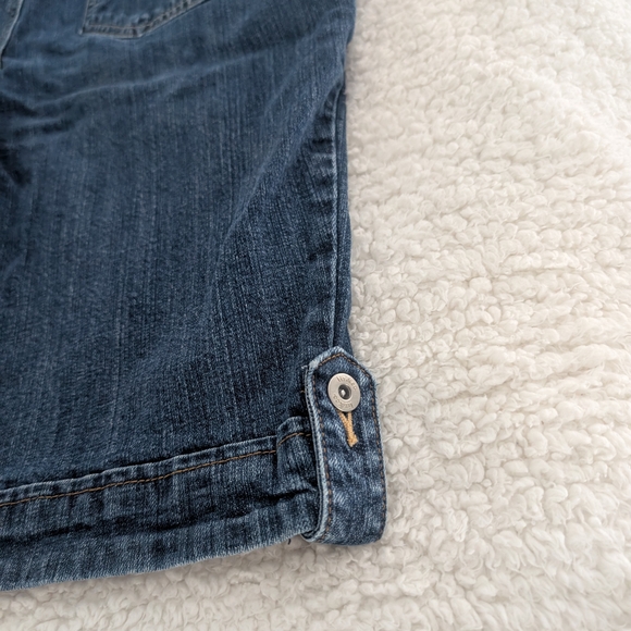 Liz & Co. Dark Blue Jean Shorts - Picture 4 of 7